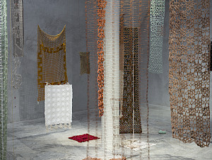 Ausstellungsansicht ektor garcia «nudos de tiempo», Cabaret Voltaire 2022