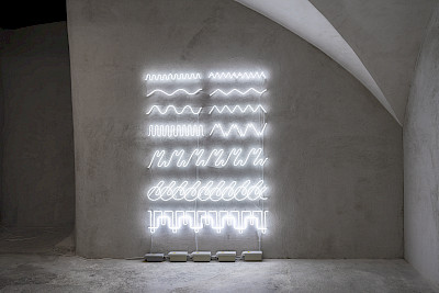 Exhibition view Sophie Taeuber-Arp / Mai-Thu Perret «Ich bin wü ü ü ü ü ü ü ü tend», Cabaret Voltaire 2022; Mai-Thu Perret, Untitled (Different Ways), 2022. Photo: Cedric Mussano