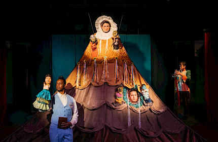 Hochaktuelles Theater- und Puppenspiel