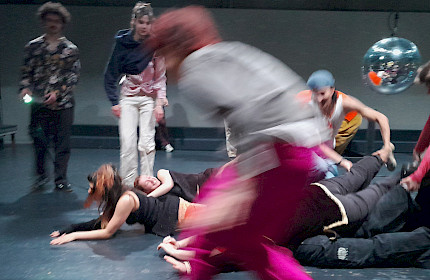 Youth clubs - theatre by and with the youth