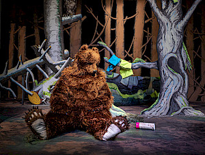 Photo: Sepp de Vries - In the forest Cie Chamar bell clochette