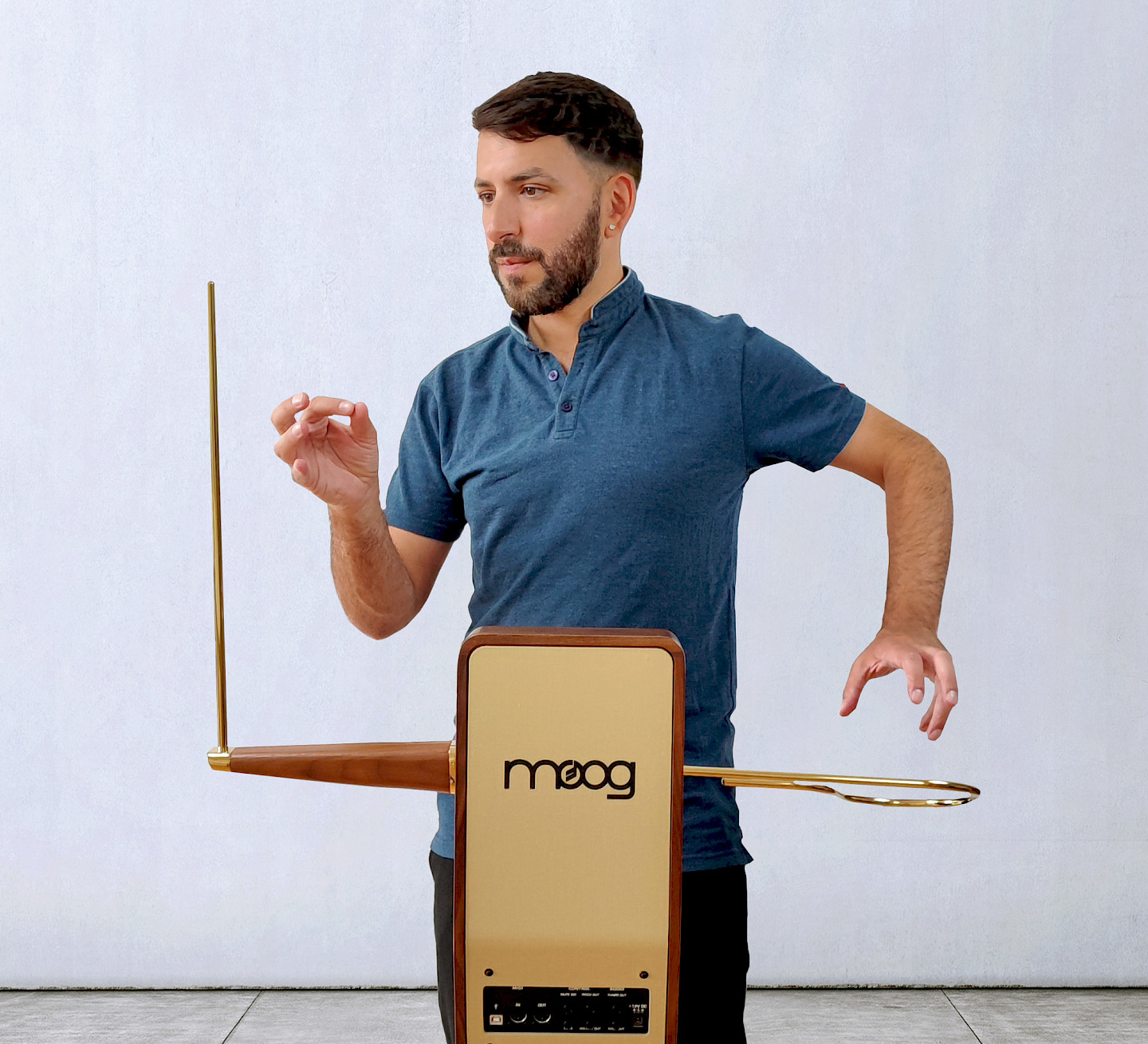 Discover the Theremin - Introduction
