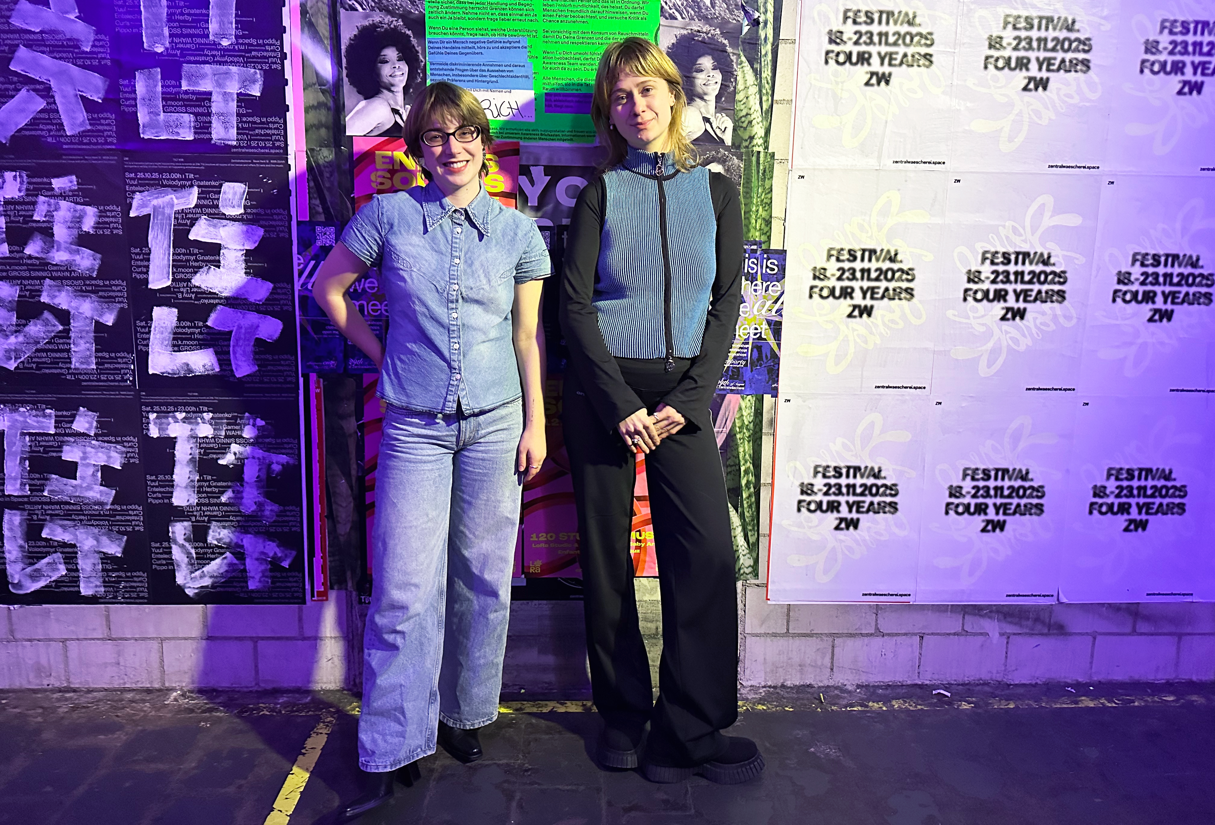 Die beiden Organisatorinnen des Abends, Tiara Lee Muntwiler und Elsa Wuchner. © Sandra Smolcic