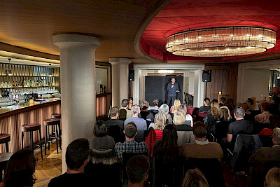 English Stand-up Comedy