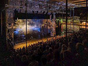 © Kira Kynd